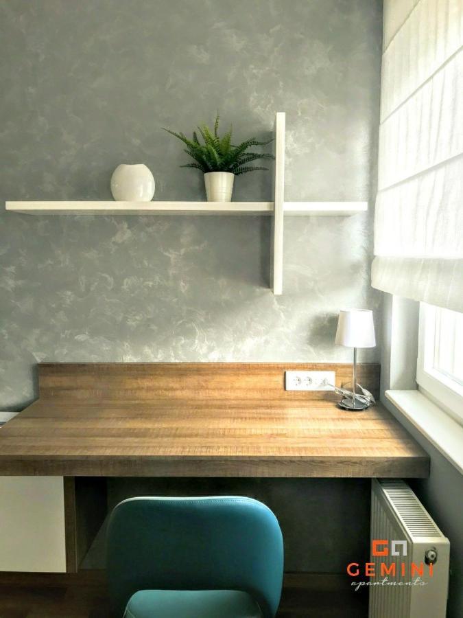 Gemini Apartment 3 - Modern Apartment With City View Újvidék Kültér fotó