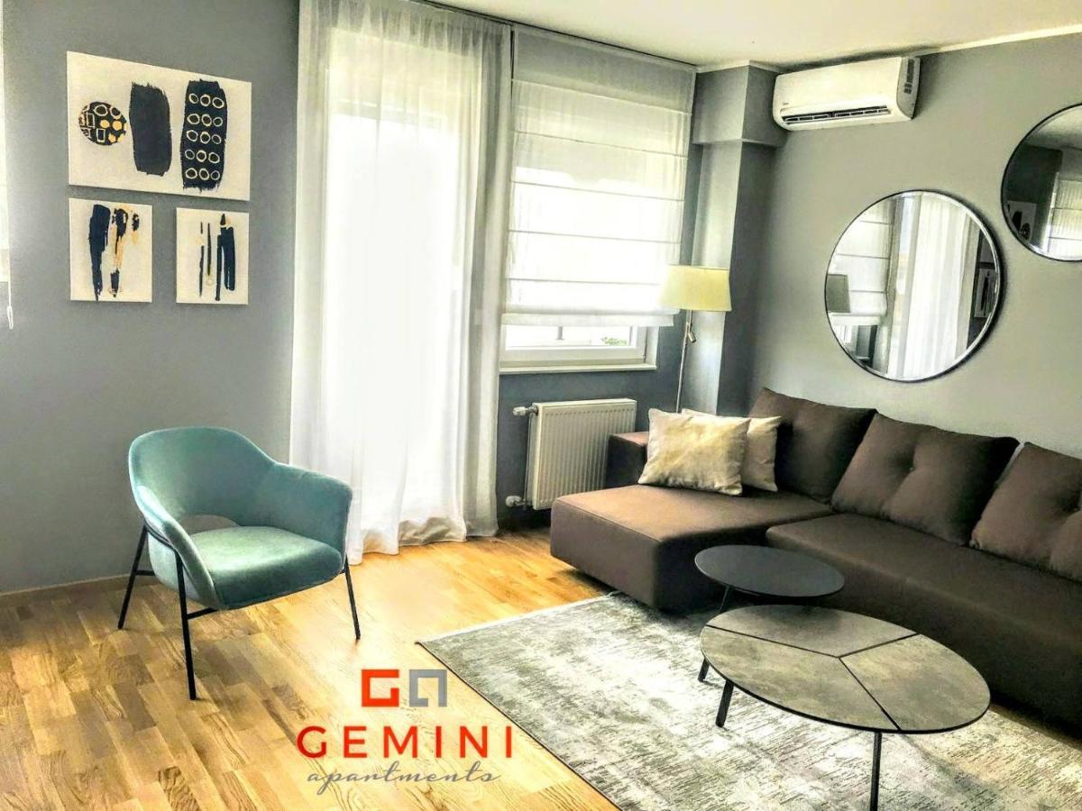 Gemini Apartment 3 - Modern Apartment With City View Újvidék Kültér fotó