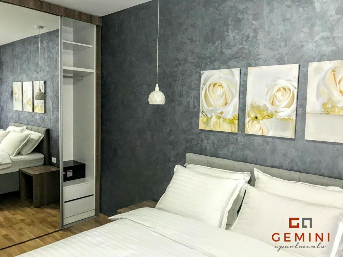Gemini Apartment 3 - Modern Apartment With City View Újvidék Kültér fotó